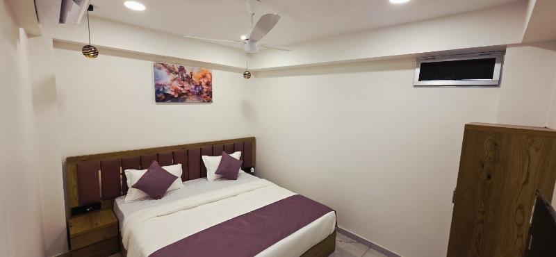 i Hotel - TRP Mall - image 9