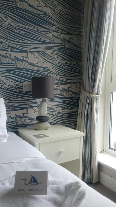 Twin / Double Room With Sea View image 3