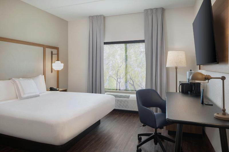King Room image 1