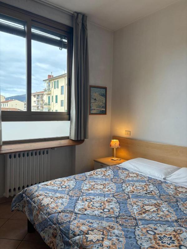 Economy Double Room image 4