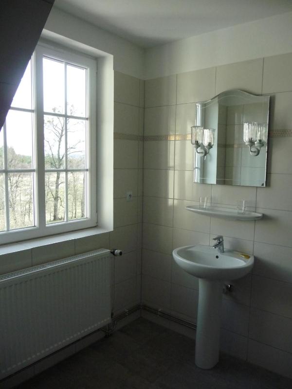 Small Double Room image 2