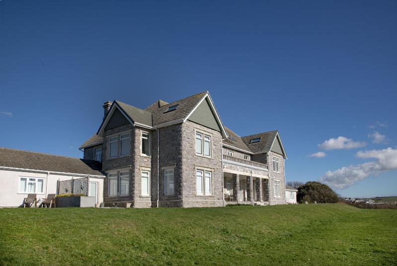 5 The Downs - image 8