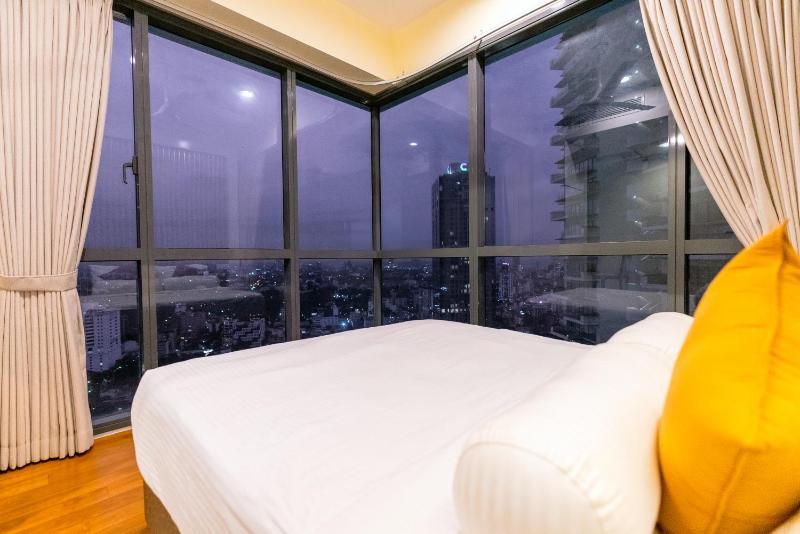 Sky View Apartment - image 11