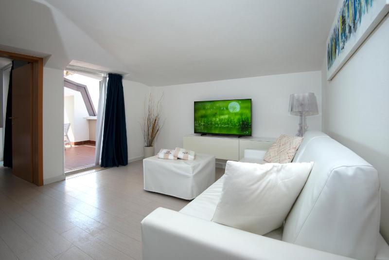 Suite with Sea View image 1