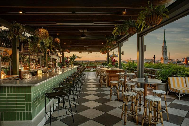 Perry Lane Hotel a Luxury Collection Hotel Savannah - image 6