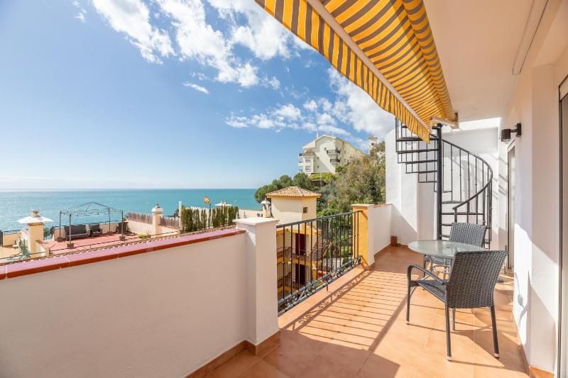 VB Carvajal Sea Views 2BR penthouse - image 9