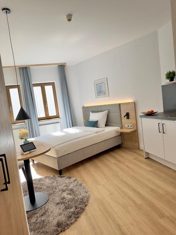 Standard  Double Room image 3