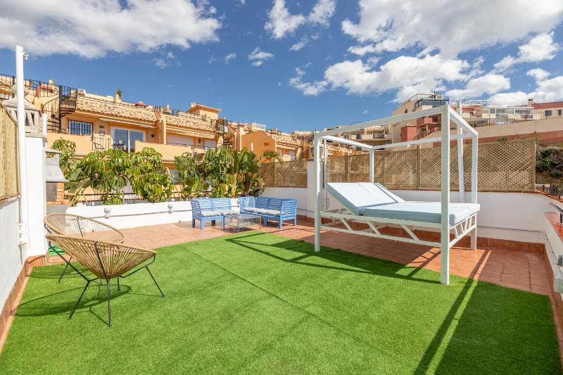 VB Carvajal Sea Views 2BR penthouse - image 14