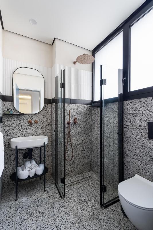 Mulan Hotel TLV - image 8