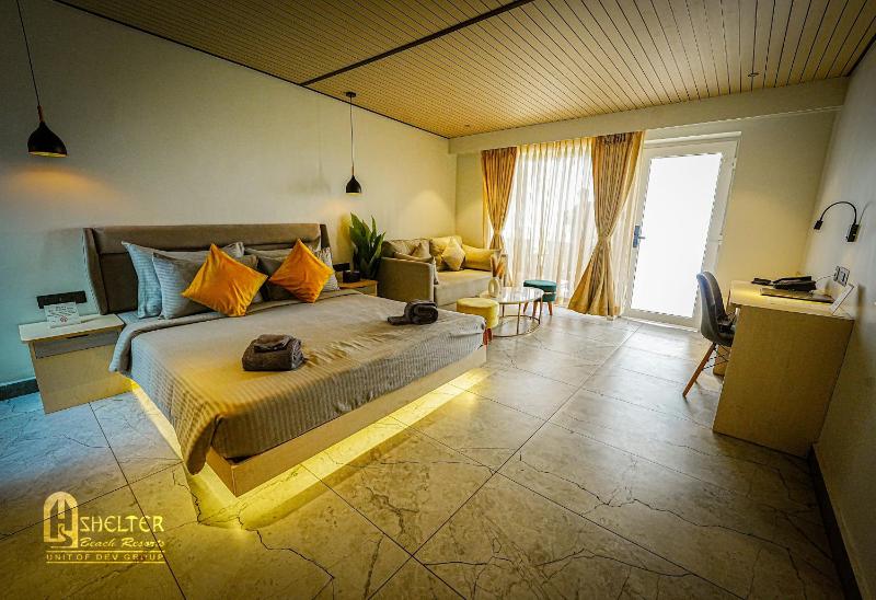 Shelter Beach Resort - image 9