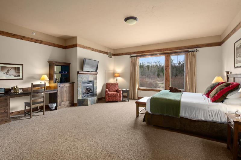King Room image 3