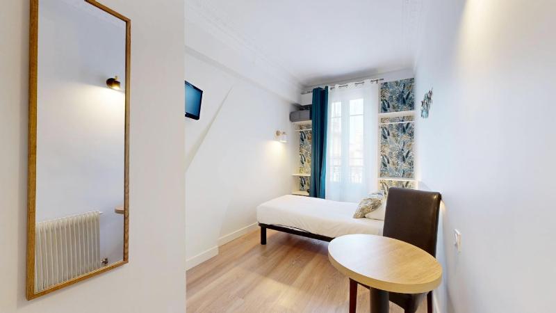 Single Room image 1