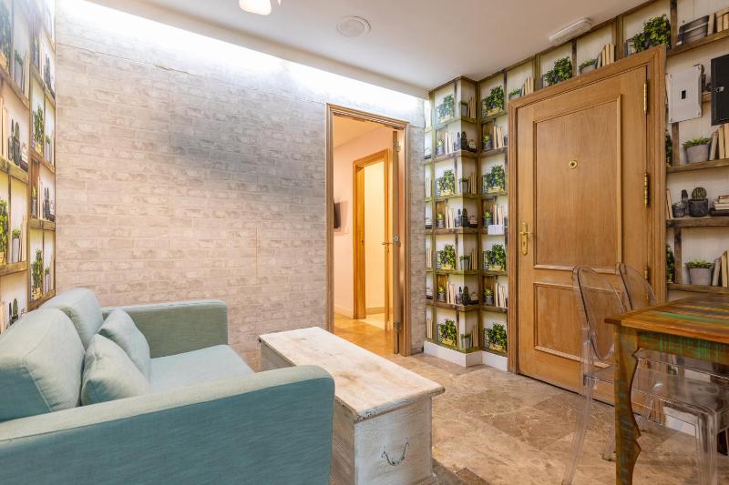 One-Bedroom Apartment image 1