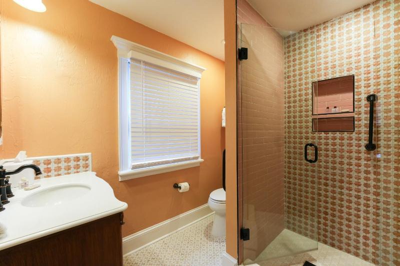 Premium King Room - Casa De Solana image 2