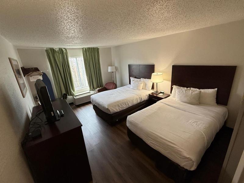 Double Room with Two Double Beds image 1
