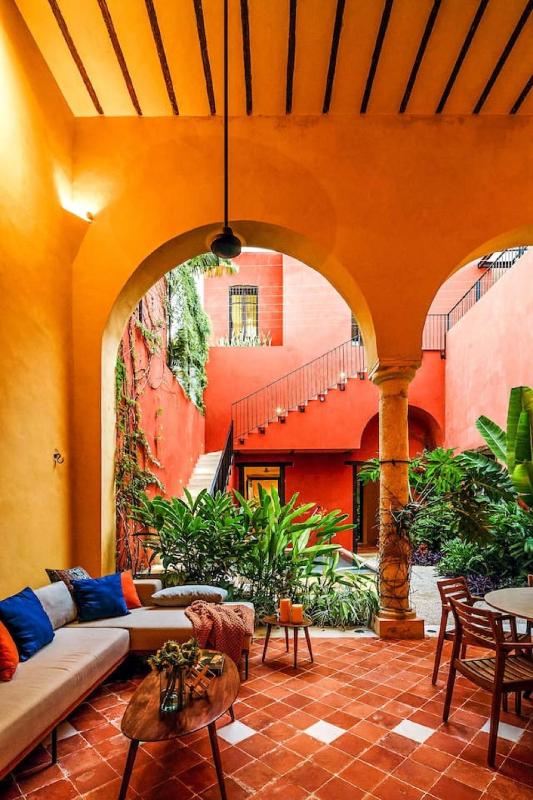 CASA EEB - 4BR Home Colonial Elegance Downtown Merida - image 14
