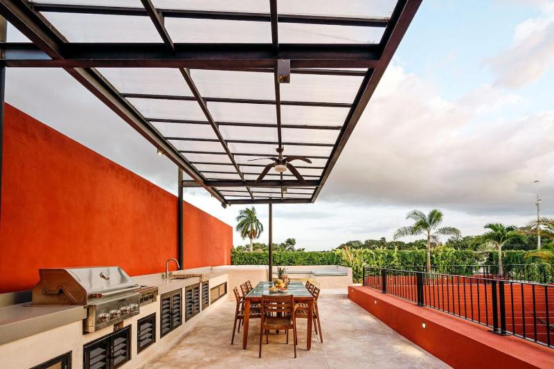 CASA EEB - 4BR Home Colonial Elegance Downtown Merida - image 7