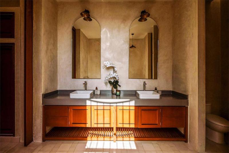 CASA EEB - 4BR Home Colonial Elegance Downtown Merida - image 12