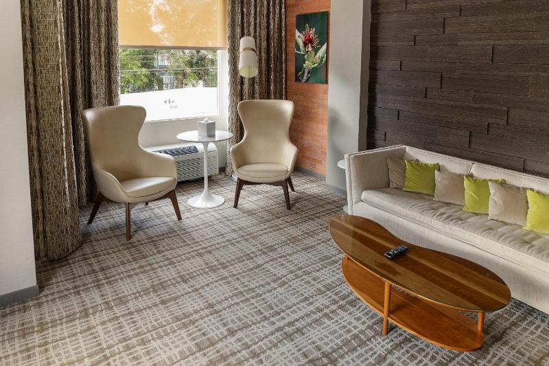 Superior Suite image 3