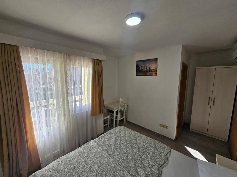 Double Room with Balcony image 3
