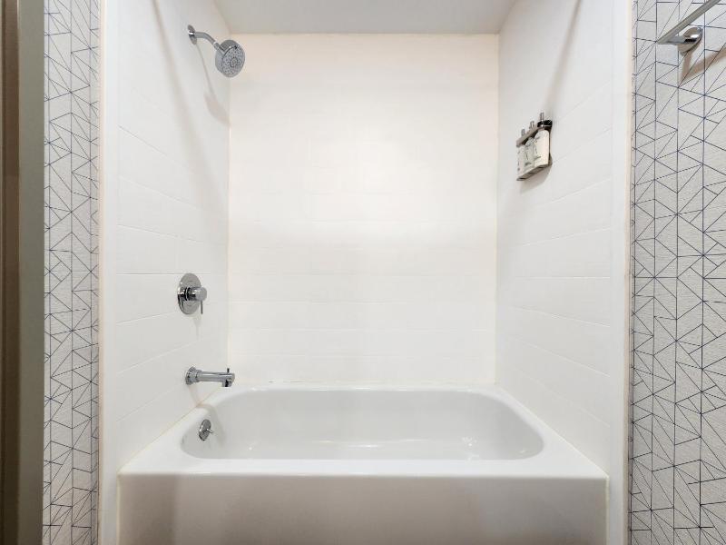 Standard Room image 2