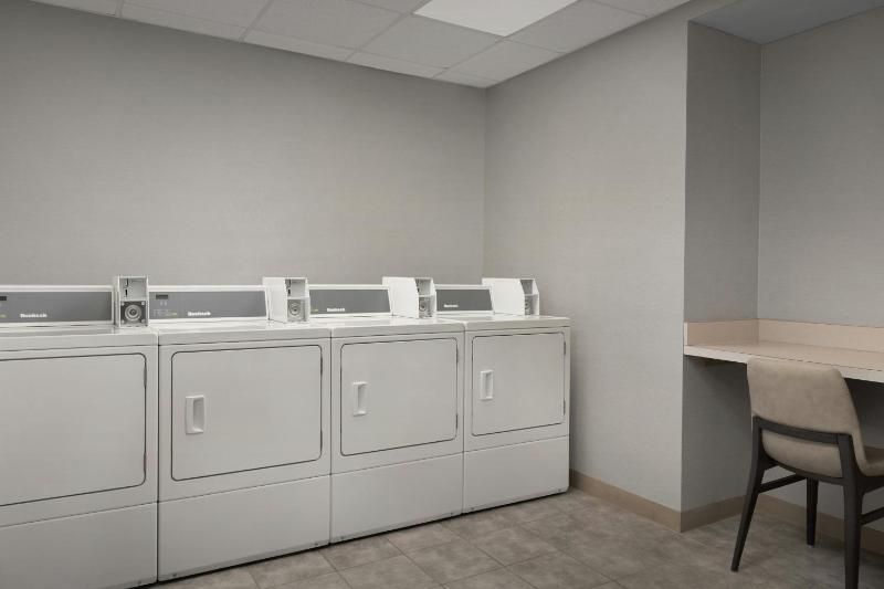 Residence Inn by Marriott Phoenix North/Happy Valley - image 4