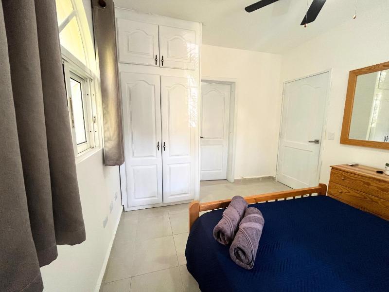 Cozy Condo - 4 min to the Beach - image 12