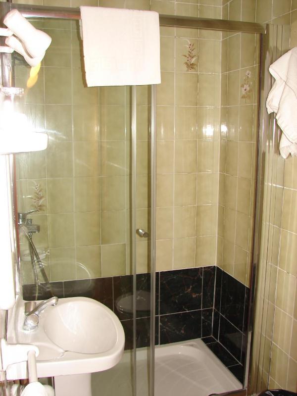 Double or Twin Room with Sea View image 4