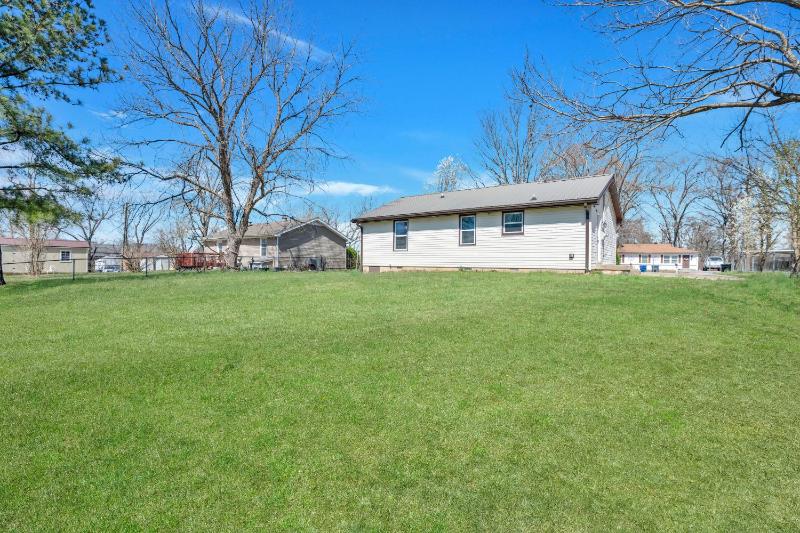 Three-Bedroom House image 2