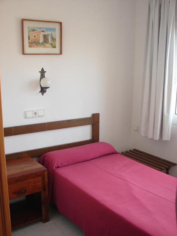Single Room image 1