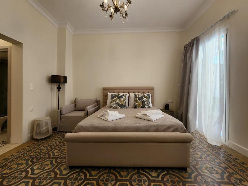 Omian Emerald House Petralona & Rooftop - image 2