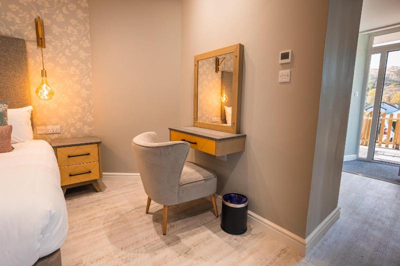 Junior Suite with Terrace image 2