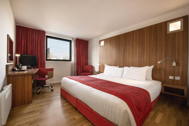 King Room - Non-Smoking image 2