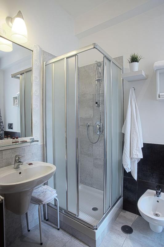 Triple Room image 4