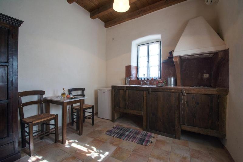 Studio Apartment image 4