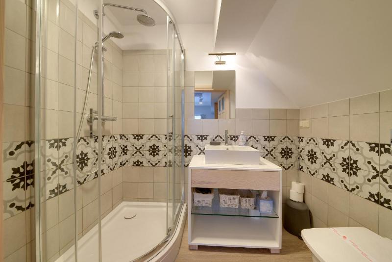 One-Bedroom House image 4