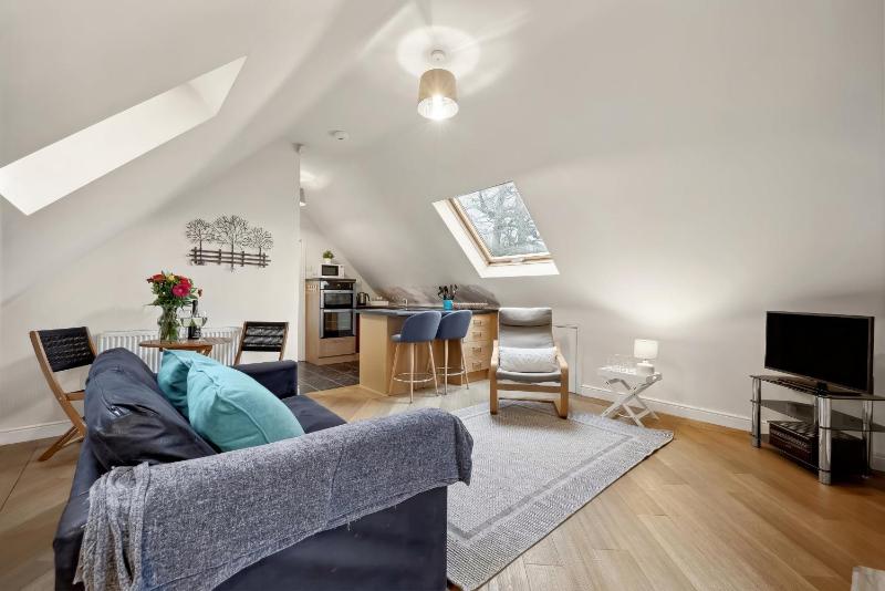 Beautiful Country Apartment rated Exceptional - image 18