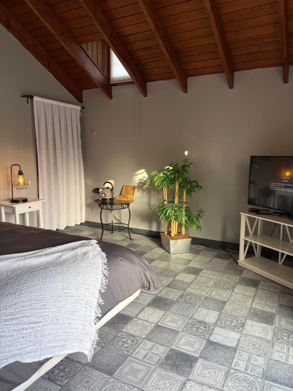 Double Room with Balcony (2 Adults + 1 Child) image 3