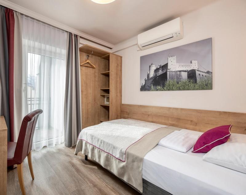 HOTEL junior by MAX 70 - image 2