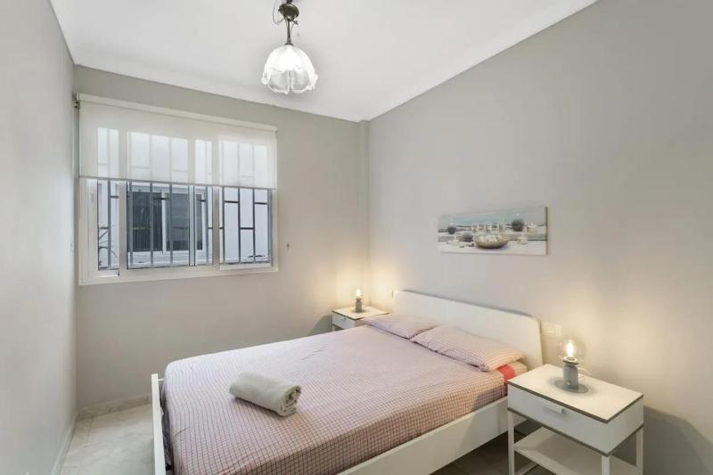Spacious apartment in Las Palmas de Gran Canaria - 85 m² with WiFi - image 15