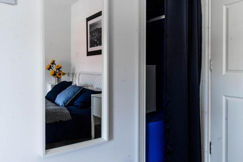 King Room image 4