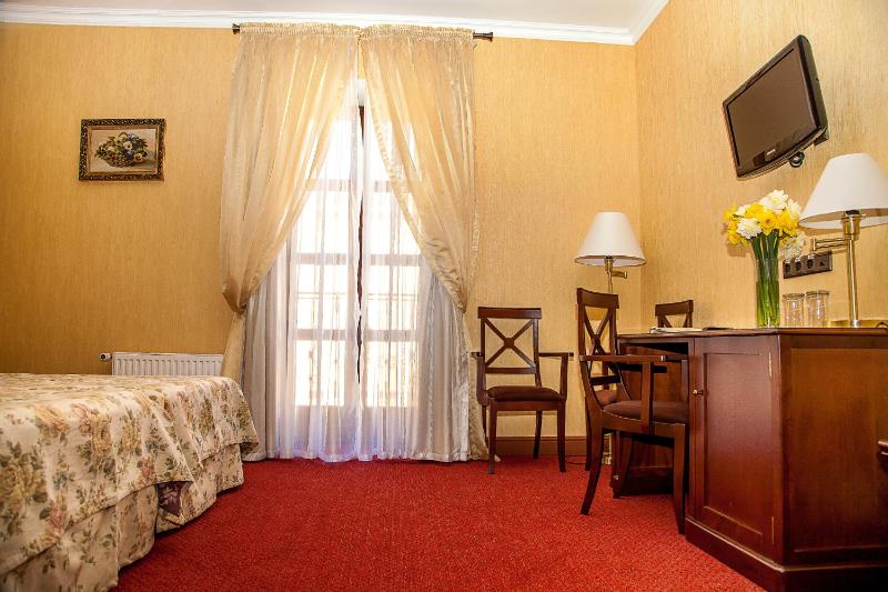Superior Twin Room image 2
