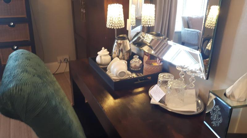 Superior King Room image 1