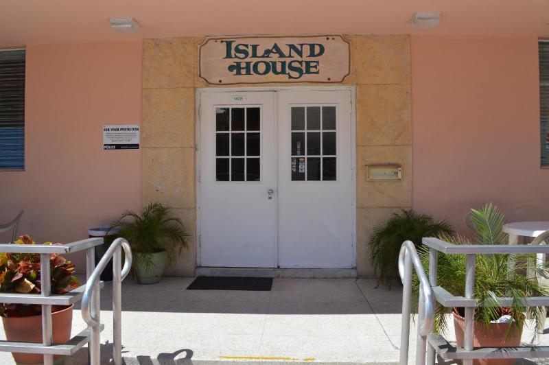Island House South Beach - image 9