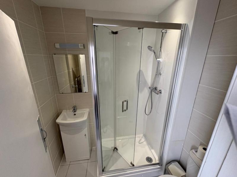 Double Room image 2