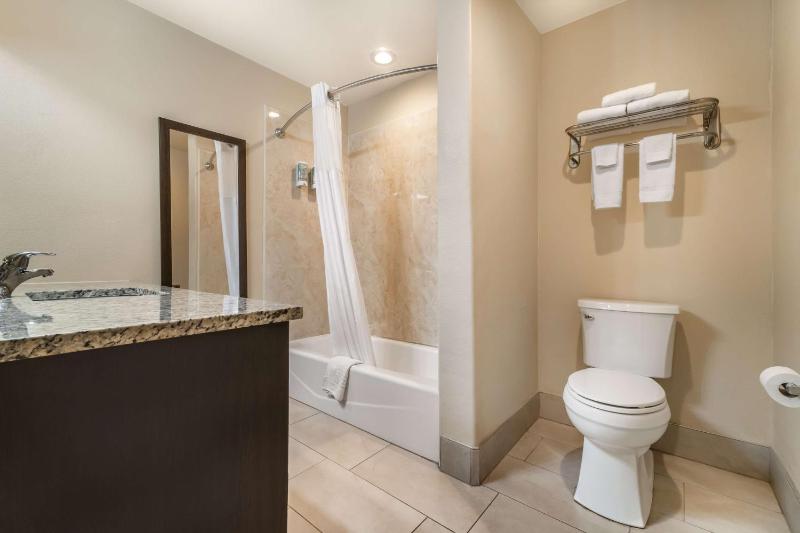King Suite image 2
