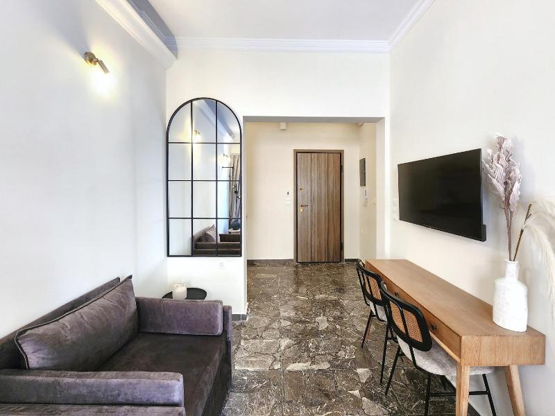 Omian Emerald House Petralona & Rooftop - image 7