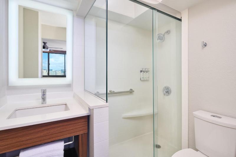 Standard Room image 3