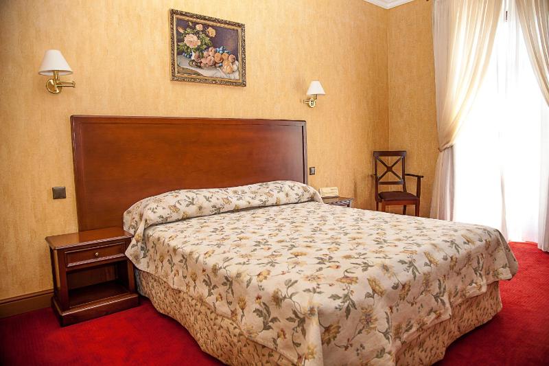 Superior Double Room image 2