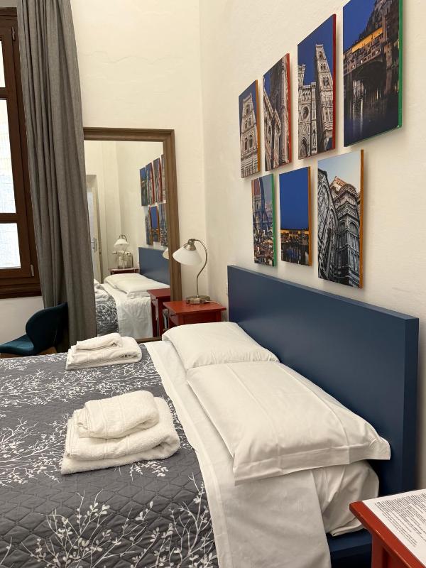 Double Room with Private Bathroom image 4